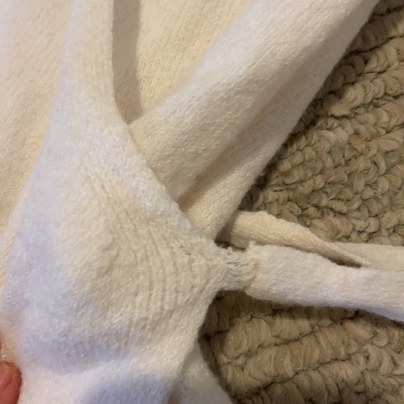 LOFT white bow-tie wrap around sweater size XS - Picture 6 of 7